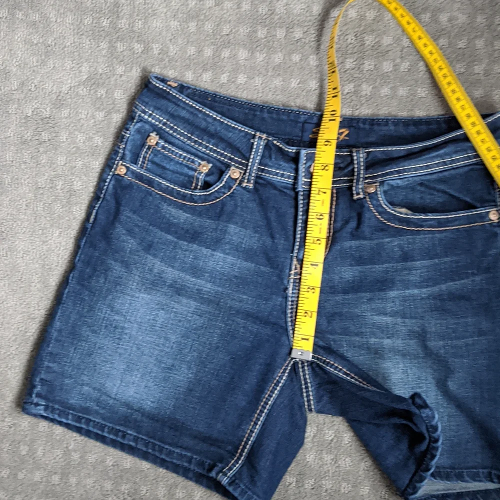 Seven Jean Shorts - Picture 7 of 8